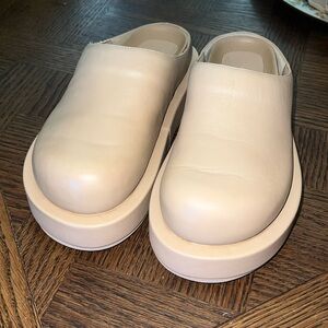 Paloma Barcelo light nude platform shoes! NEW without box